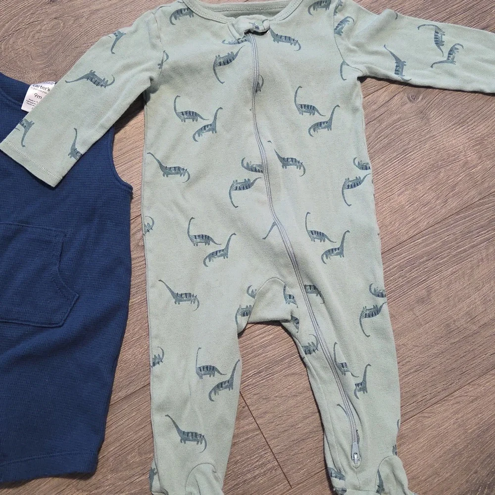 Bundle Carter's Onesies And Shirts